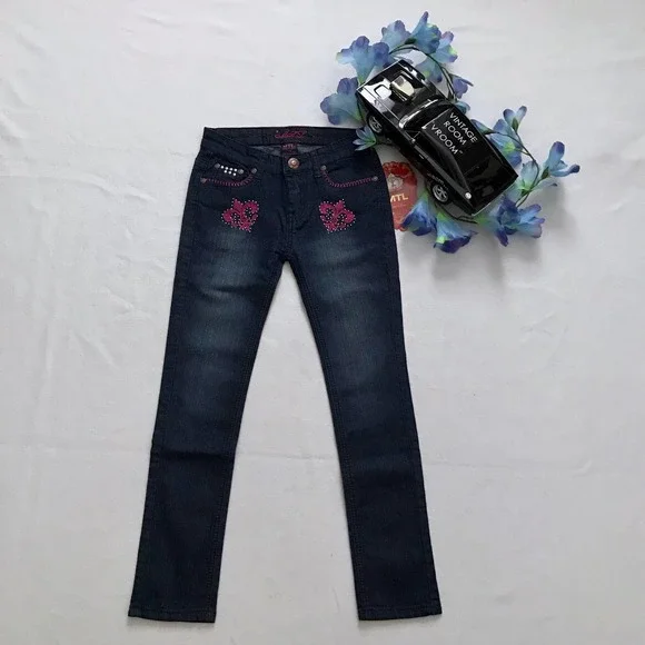 More To Love MTL NWT Straight Leg Jeans Girls Various Sizes - Picture 2 of 9